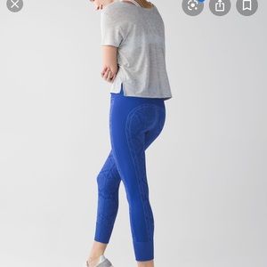 Blue ebb to street right